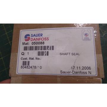 GENUINE SAUER DANFOSS 80482478 SHAFT SEAL KIT, SUPERPAC SP201674, 201674, N.O.S