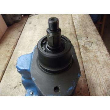 VICKERS VTM-42 HYDRAULIC STEERING PUMP. MANY APPLICATIONS!!! USED! GREAT SHAPE!!