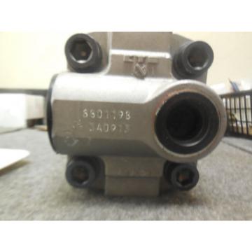 NEW KYB HYDRAULIC PUMP # 8801198 3A0913 FORKLIFT