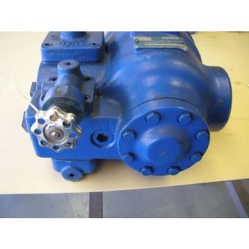 Vickers Hydraulic Combination Pump &amp; Valve VC-1380-6-230B5