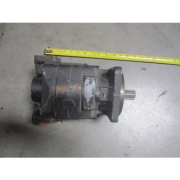 NEW PARKER COMMERCIAL HYDRAULIC PUMP # 322-9210-035