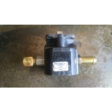 Big Joe JS J.S. Barnes Tang Drive Hydraulic Gear Pump 016929 100106 Large Tang