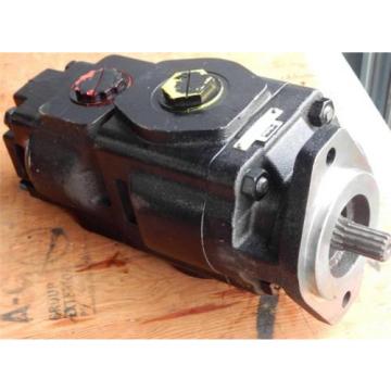 NEW! Parker Hydraulic Pump  7049520004