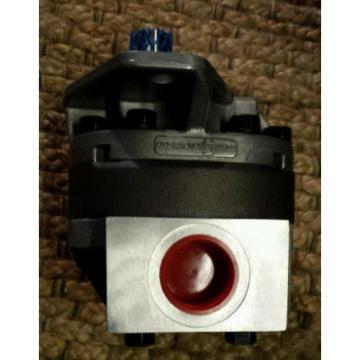 NEW*Sauer Danfoss Sundstrand CPB-1395 HYDRAULIC FAN MOTOR *PUMP* RV BUS SPARTAN