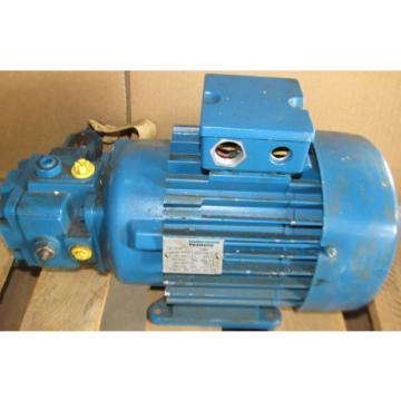 MANNESMANN REXROTH PV7 PUMP WITH T 2587 MOTOR