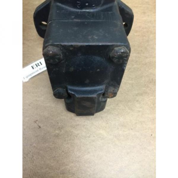 VICKERS HYDRAULIC PUMP V10 1B2B 11A 20.  Loc 92C #6 image