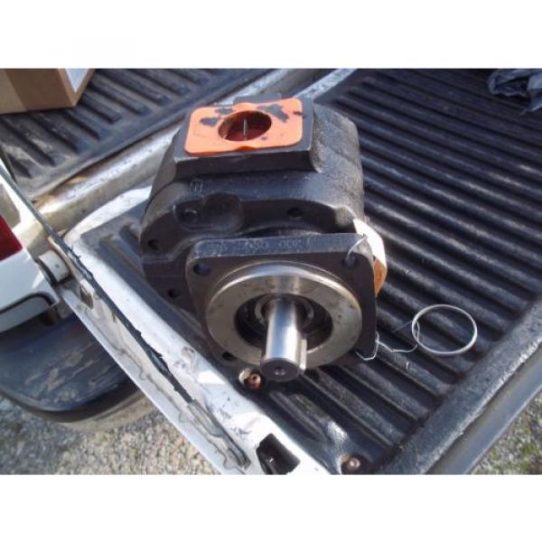 PARKER  HYDRAULIC PUMP  PART NUMBER  3168610246  8000040W #3 image