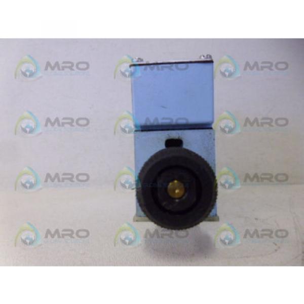 DENISON A4D0135207030200A1W01328 SOLENOID VALVE AS PICTURED Origin NO BOX #4 image