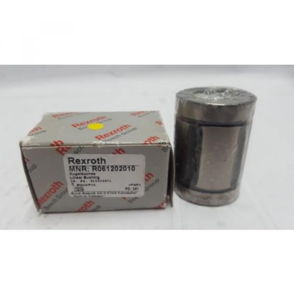 Rexroth Linear Bushing  R061202010  510204901  #33 C3M #1 image