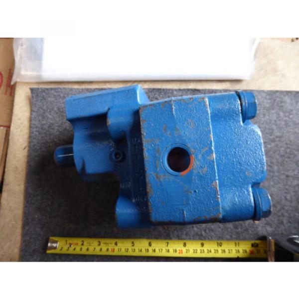 NEW PERMCO HYDRAULIC PUMP # M3000C799ADHF17-32 #3 image