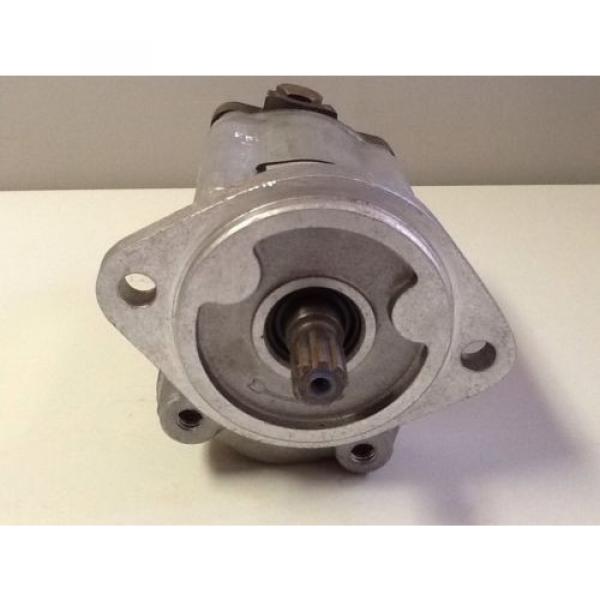 Sauer Danfoss A28.7L- 34147200140 Hydraulic Pump (SKU#1596/B37) #3 image